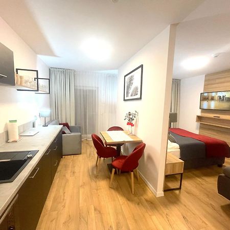 Apartment Premium Atal City Square-Free Parking Space In The Garage ヴロツワフ エクステリア 写真