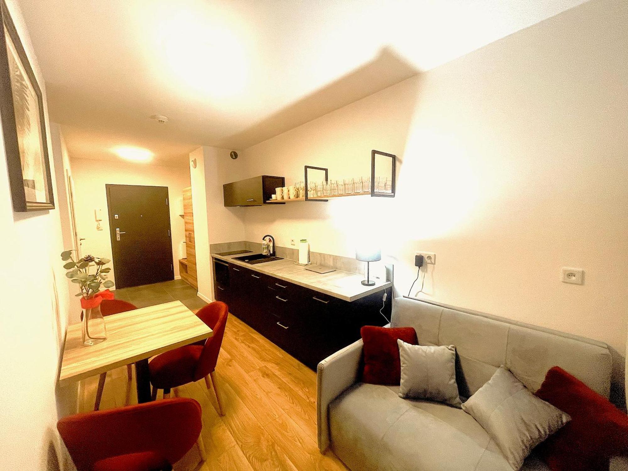Apartment Premium Atal City Square-Free Parking Space In The Garage ヴロツワフ エクステリア 写真