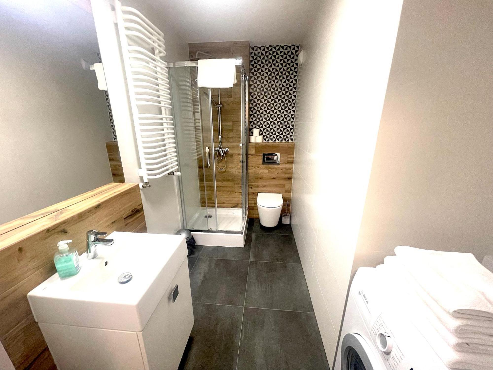 Apartment Premium Atal City Square-Free Parking Space In The Garage ヴロツワフ エクステリア 写真
